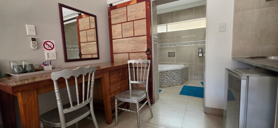 Commercial Property for Sale in Flamwood North West